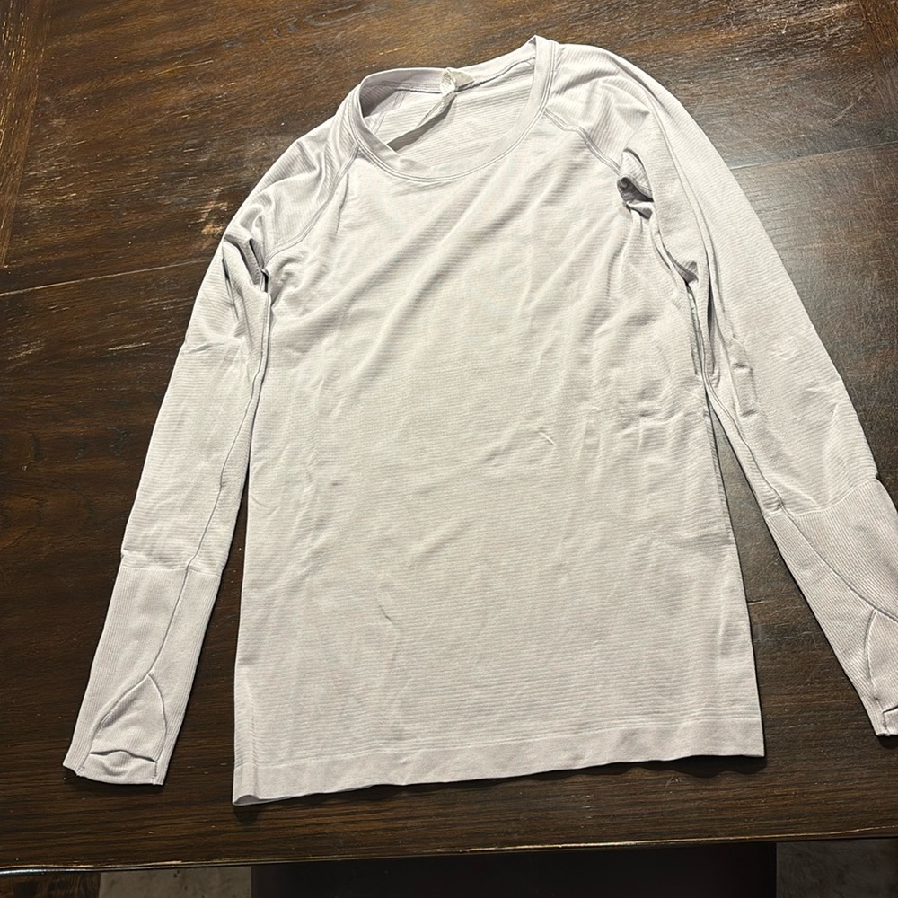 Lululemon swiftly 2.0 long sleeve